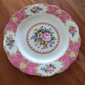 ROYAL ALBERT Fine China England LADY CARLYLE 8.25" Salad Plate EXCELLENT